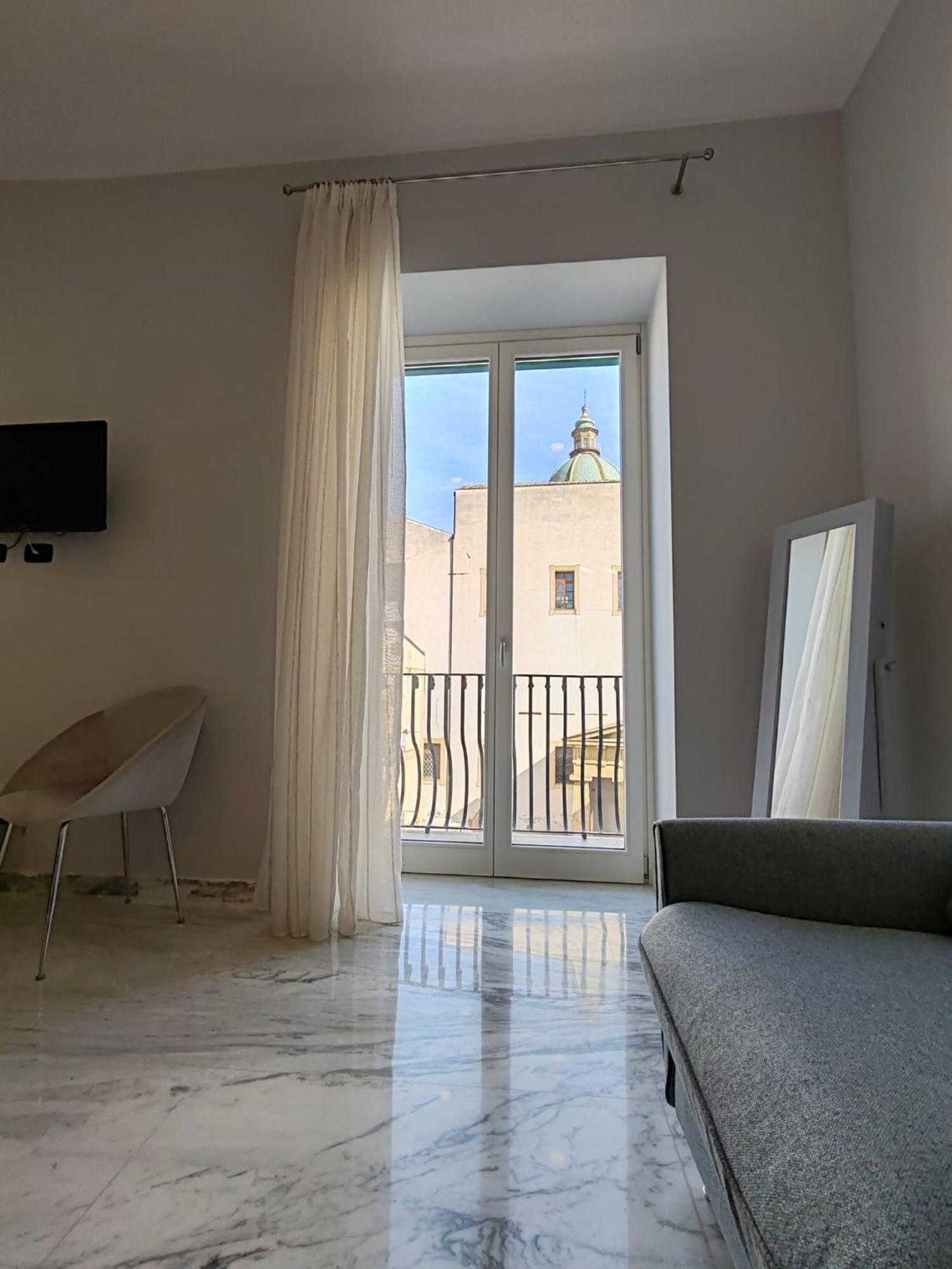 Lily Apartments Palermo Exteriér fotografie